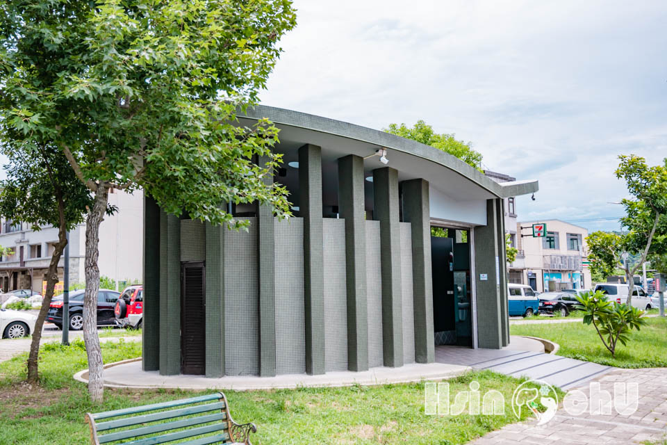 新竹新埔景點〡柿子公園〡柿餅主題遊戲場, 九降風滑索追風趣, 柿子高架日曬場變身特色遮陽棚, 蝴蝶造型公廁, 新竹水果特色公園