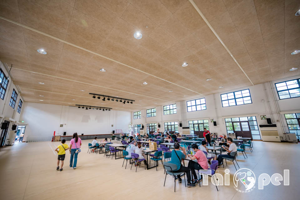 台北信義景點〡國家鐵道博物館〡永垂不朽的鐵道故事, 感受記憶的溫度, 鐵道明星追追追, 假日限定藍皮柴油列車乘車體驗