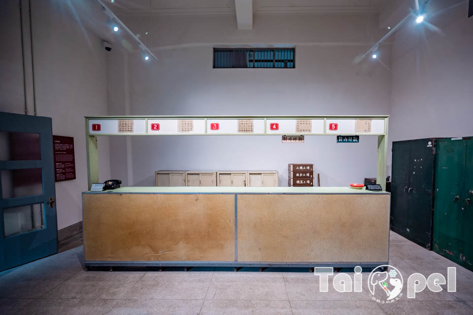 台北信義景點〡國家鐵道博物館〡永垂不朽的鐵道故事, 感受記憶的溫度, 鐵道明星追追追, 假日限定藍皮柴油列車乘車體驗