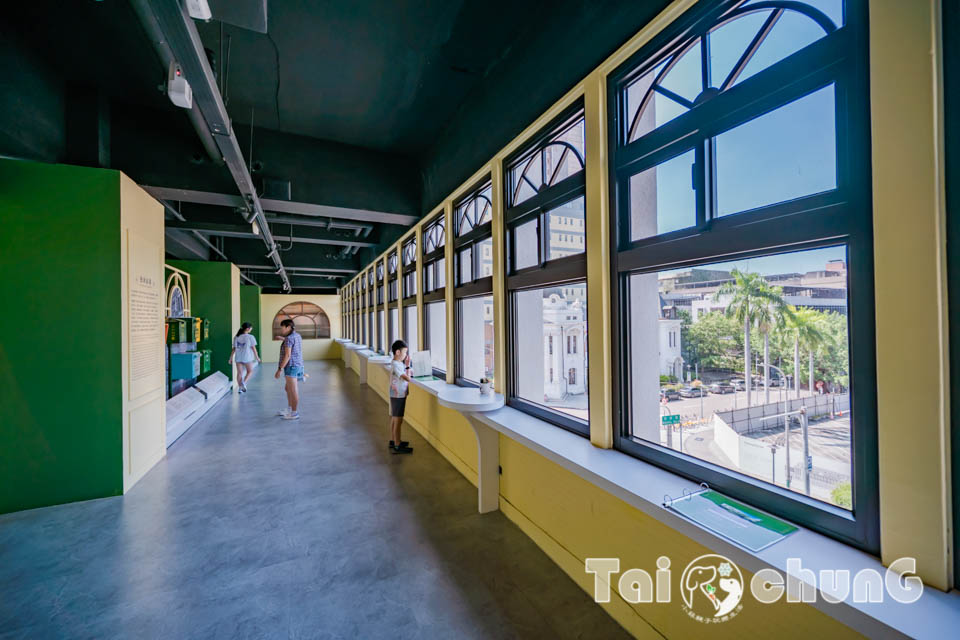 台中市區景點〡郵政博物館台中館〡免門票室內親子景點, 郵趣時光回憶重現, 六大展區各有千秋, 獨家集郵業務櫃台