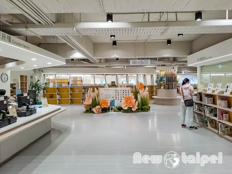 新北蘆洲景點〡永平公園〡青蛙主題遊樂公園, 完善的休憩座位, 市民活動廣場, 鄰近永平圖書館, 動靜皆宜特色公園