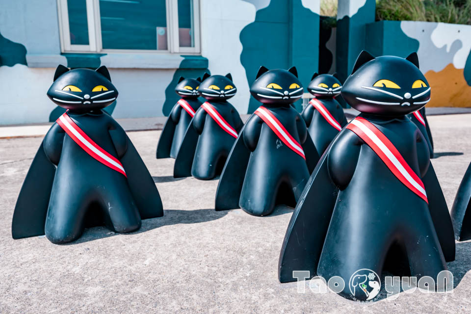 DSC_0029 桃園大園景點〡航空城博物館園區〡戀戀家園記住家的模樣, 帥氣十足的黑貓軍團守衛隊 ,免門票探索機庫與警戒室, 05機堡公園