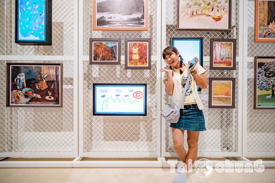 台中市區景點〡台中綠美圖〡雙館共構的璀璨火花, 中央公園裡的美術館, 美術館裡的圖書館, 順遊飛行美樂地遊戲場