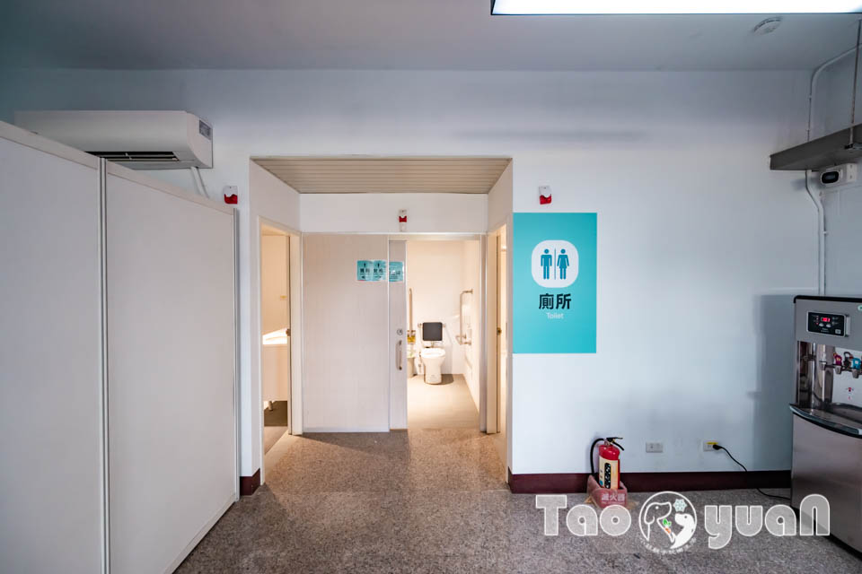 DSC_9886 桃園大園景點〡航空城博物館園區〡戀戀家園記住家的模樣, 帥氣十足的黑貓軍團守衛隊 ,免門票探索機庫與警戒室, 05機堡公園