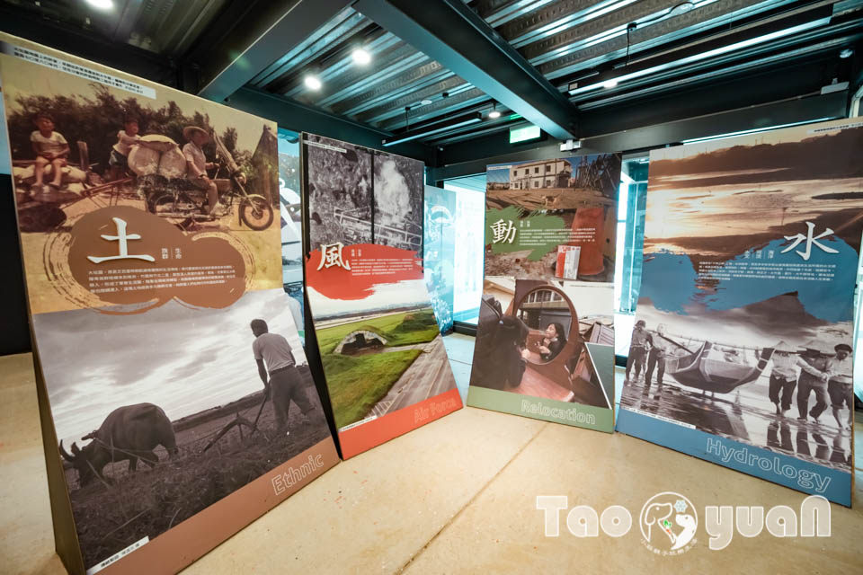 DSC_9939 桃園大園景點〡航空城博物館園區〡戀戀家園記住家的模樣, 帥氣十足的黑貓軍團守衛隊 ,免門票探索機庫與警戒室, 05機堡公園