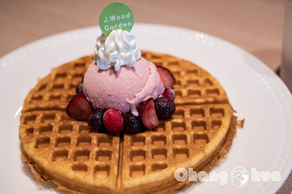 彰化鹿港景點〡卷木森活館〡全台唯一木皮板觀光工廠, 卷木森林探險趣, 循線闖關拿好禮, 多款好看又實用的創意小物, 特色親子景點