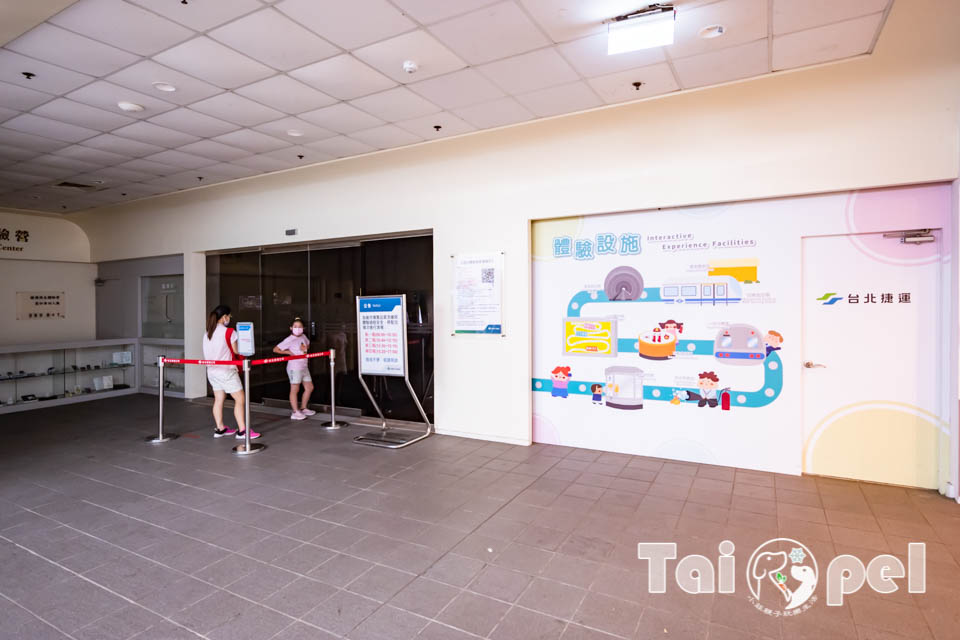 台北北投景點〡捷運北投會館逃生體驗營〡專人導覽模擬操作, 體驗站務、司機與控制員多重角色, 寓教於樂收穫多多, 免費親子體驗活動