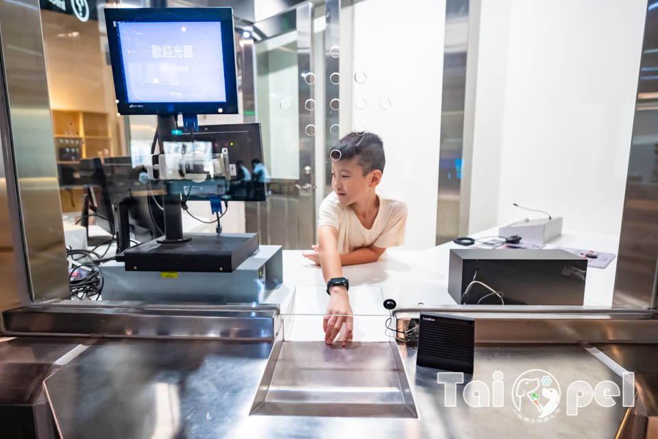 台北北投景點〡捷運北投會館逃生體驗營〡專人導覽模擬操作, 體驗站務、司機與控制員多重角色, 寓教於樂收穫多多, 免費親子體驗活動