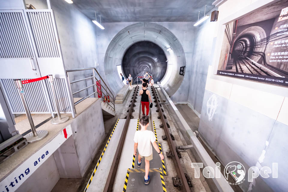 台北北投景點〡捷運北投會館逃生體驗營〡專人導覽模擬操作, 體驗站務、司機與控制員多重角色, 寓教於樂收穫多多, 免費親子體驗活動