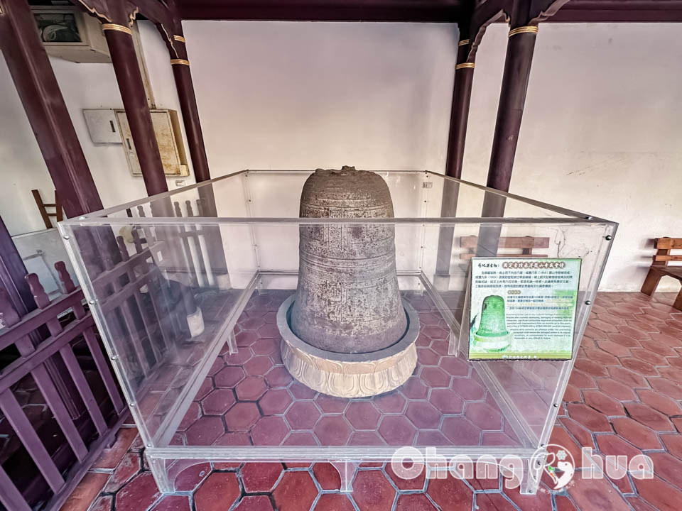 彰化鹿港景點〡鹿港龍山寺〡百年建築國定古蹟, 戲台上的八卦藻井, 匠人雕刻藝術展現, 搭導覽專車聽鹿港故事, 順遊鹿港老街吃美食賞古蹟