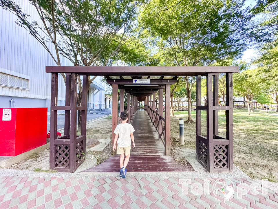 台北北投景點〡捷運北投會館逃生體驗營〡專人導覽模擬操作, 體驗站務、司機與控制員多重角色, 寓教於樂收穫多多, 免費親子體驗活動