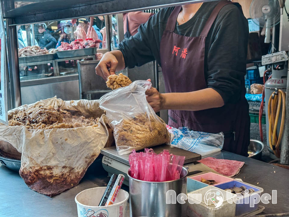 新北蘆洲美食〡阿潘功夫油飯〡首屆新北油飯節金賞得主, 職人油飯躍上舞台, 巷弄間的庶民美食