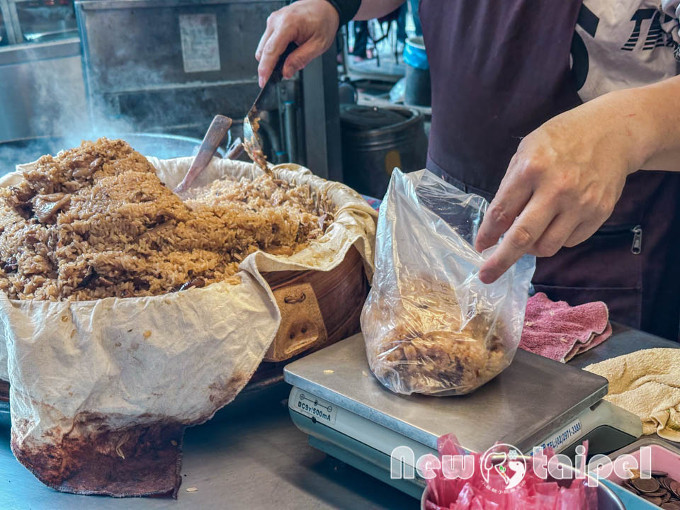 新北蘆洲美食〡阿潘功夫油飯〡首屆新北油飯節金賞得主, 職人油飯躍上舞台, 巷弄間的庶民美食
