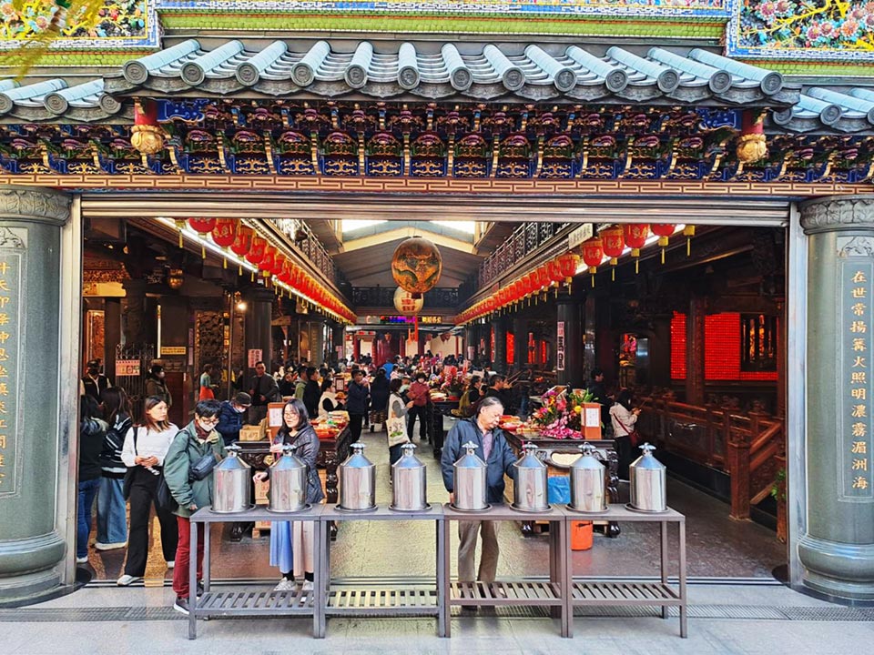 0106-8 台北北投景點〡關渡恐龍樂園〡關渡探險樂園之恐龍大復活, 2026不龍錯過的冒險, 70隻恐龍擬真上線,化身訓龍師帥一波, 體驗餵恐龍的震撼教育, 4項恐龍互動體驗