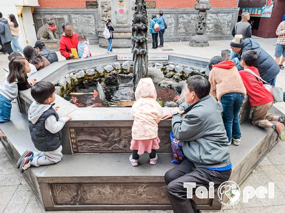 台北北投景點〡關渡宮〡北部知名百年廟宇, 300年以上信仰中心, 必訪財神洞古佛洞, 靈山公園賞夕陽, 順遊關渡碼頭