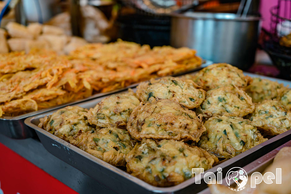 台北北投景點〡關渡宮〡北部知名百年廟宇, 300年以上信仰中心, 必訪財神洞古佛洞, 靈山公園賞夕陽, 順遊關渡碼頭