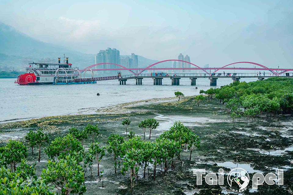 台北北投景點〡關渡宮〡北部知名百年廟宇, 300年以上信仰中心, 必訪財神洞古佛洞, 靈山公園賞夕陽, 順遊關渡碼頭