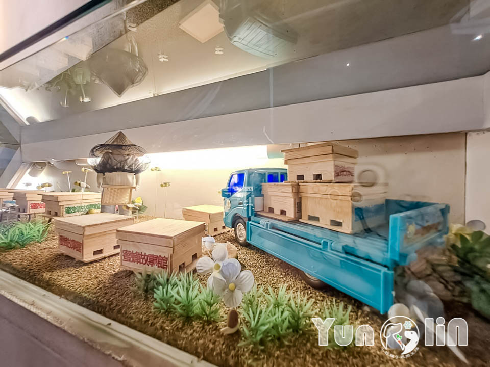 145073 雲林古坑景點〡蜜蜂故事館〡玻璃蜂箱蜜蜂無所遁形, 不用全裝即可近距離觀察, 蜂巢霜淇淋甜蜜好滋味, 免門票親子順遊景點, 古坑綠色隧道旁