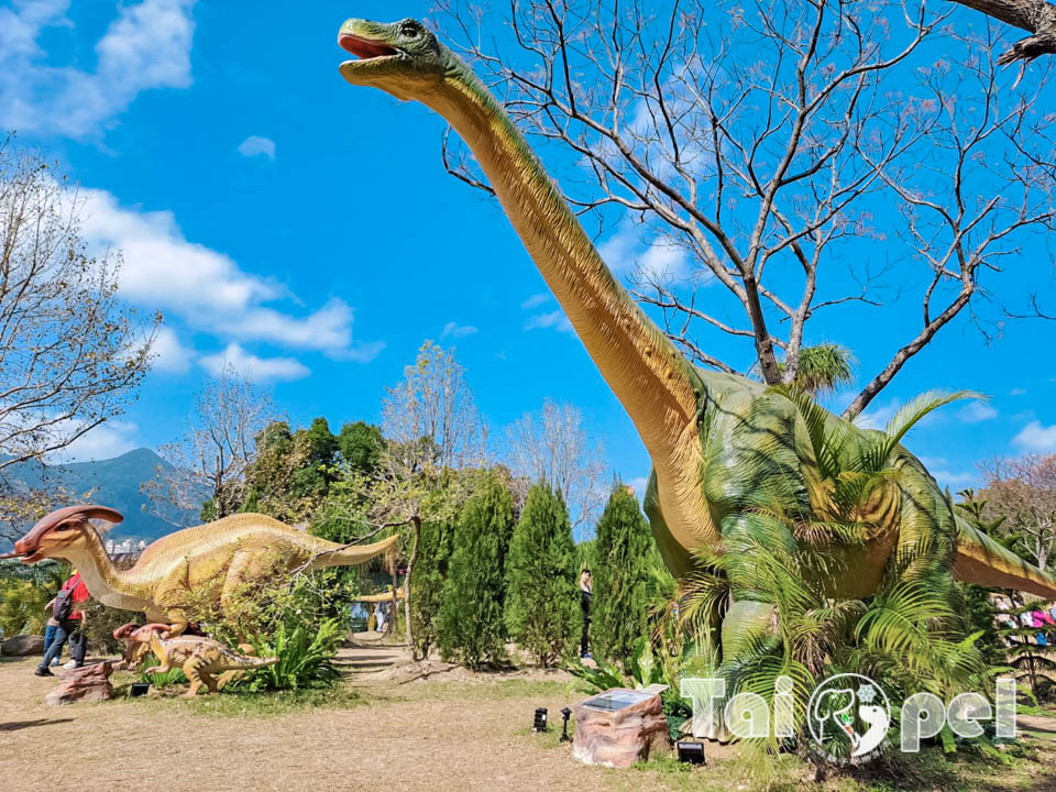 146107_0 台北北投景點〡關渡恐龍樂園〡關渡探險樂園之恐龍大復活, 2026不龍錯過的冒險, 70隻恐龍擬真上線,化身訓龍師帥一波, 體驗餵恐龍的震撼教育, 4項恐龍互動體驗