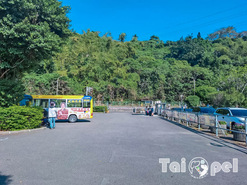 146118_0 台北北投景點〡關渡恐龍樂園〡關渡探險樂園之恐龍大復活, 2026不龍錯過的冒險, 70隻恐龍擬真上線,化身訓龍師帥一波, 體驗餵恐龍的震撼教育, 4項恐龍互動體驗