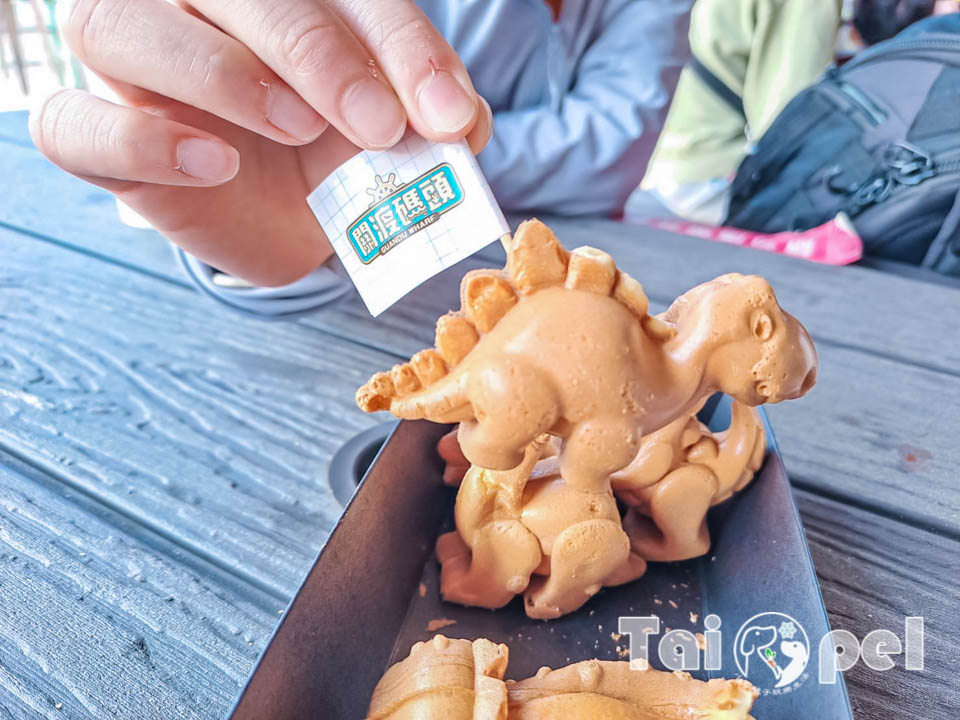 146122_0 台北北投景點〡關渡恐龍樂園〡關渡探險樂園之恐龍大復活, 2026不龍錯過的冒險, 70隻恐龍擬真上線,化身訓龍師帥一波, 體驗餵恐龍的震撼教育, 4項恐龍互動體驗