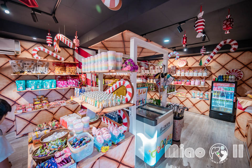 苗栗三義景點〡西湖渡假村〡浪漫的凡爾賽花園, 侏儸紀恐龍世界冒險, 十二生肖雕塑花園, 泡泡歡樂世界, 親子探索樂趣多