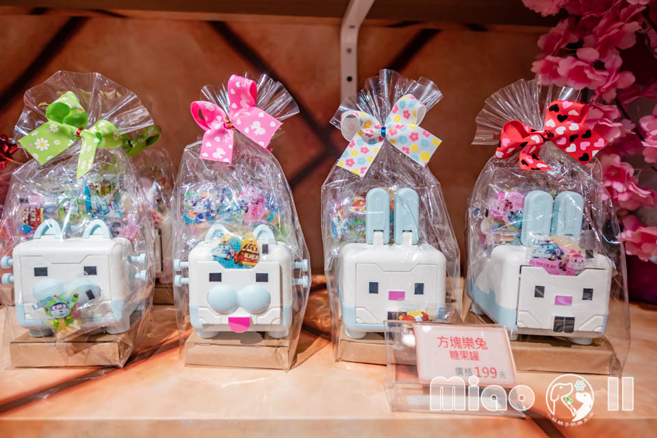 苗栗三義景點〡西湖渡假村〡浪漫的凡爾賽花園, 侏儸紀恐龍世界冒險, 十二生肖雕塑花園, 泡泡歡樂世界, 親子探索樂趣多