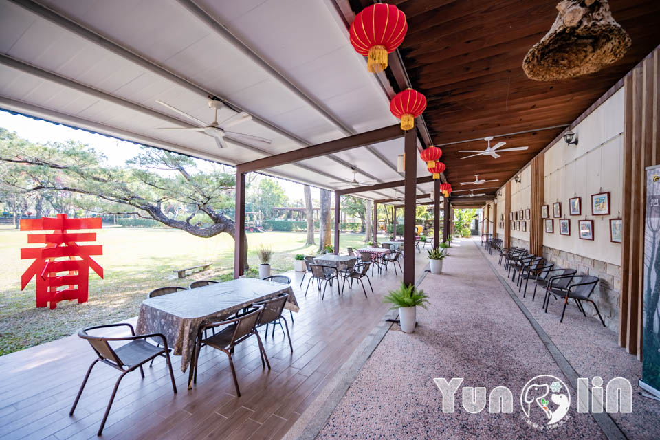 DSC_3029 雲林古坑景點〡蜜蜂故事館〡玻璃蜂箱蜜蜂無所遁形, 不用全裝即可近距離觀察, 蜂巢霜淇淋甜蜜好滋味, 免門票親子順遊景點, 古坑綠色隧道旁