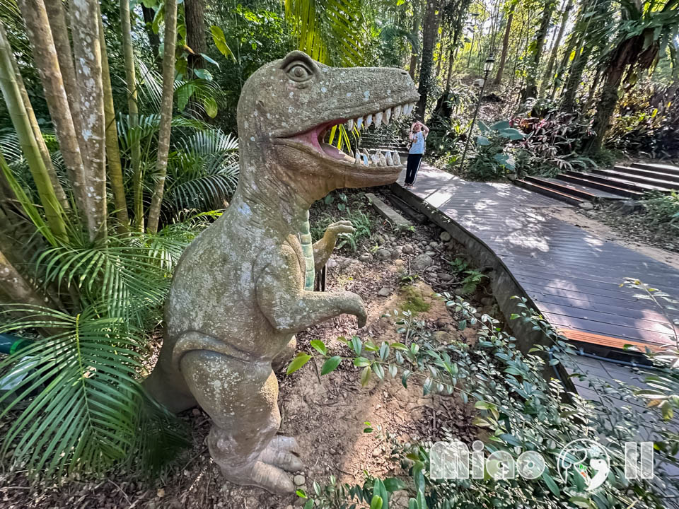 苗栗三義景點〡西湖渡假村〡浪漫的凡爾賽花園, 侏儸紀恐龍世界冒險, 十二生肖雕塑花園, 泡泡歡樂世界, 親子探索樂趣多