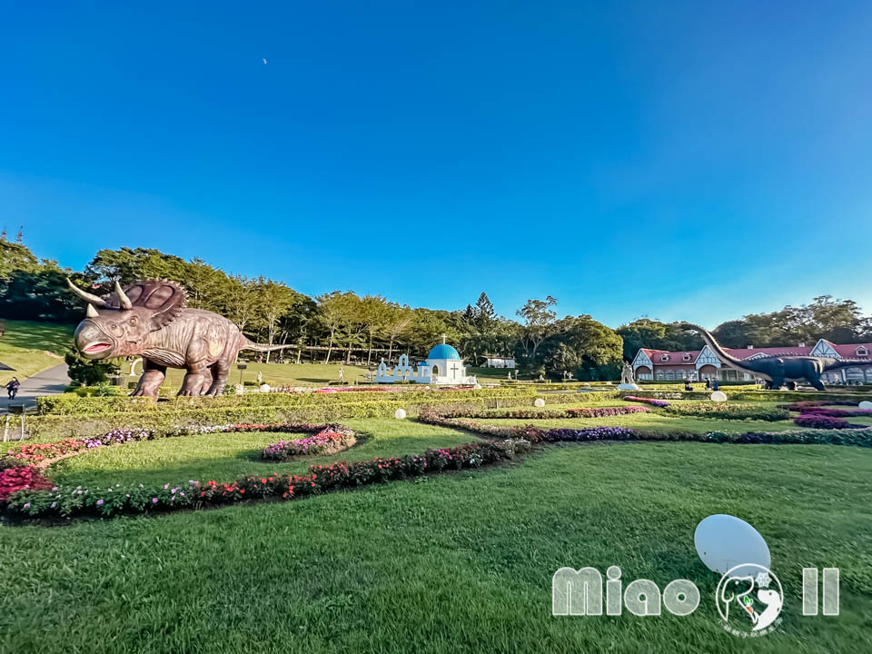 苗栗三義景點〡西湖渡假村〡浪漫的凡爾賽花園, 侏儸紀恐龍世界冒險, 十二生肖雕塑花園, 泡泡歡樂世界, 親子探索樂趣多