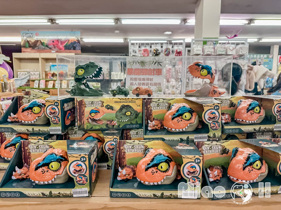 苗栗三義景點〡西湖渡假村〡浪漫的凡爾賽花園, 侏儸紀恐龍世界冒險, 十二生肖雕塑花園, 泡泡歡樂世界, 親子探索樂趣多