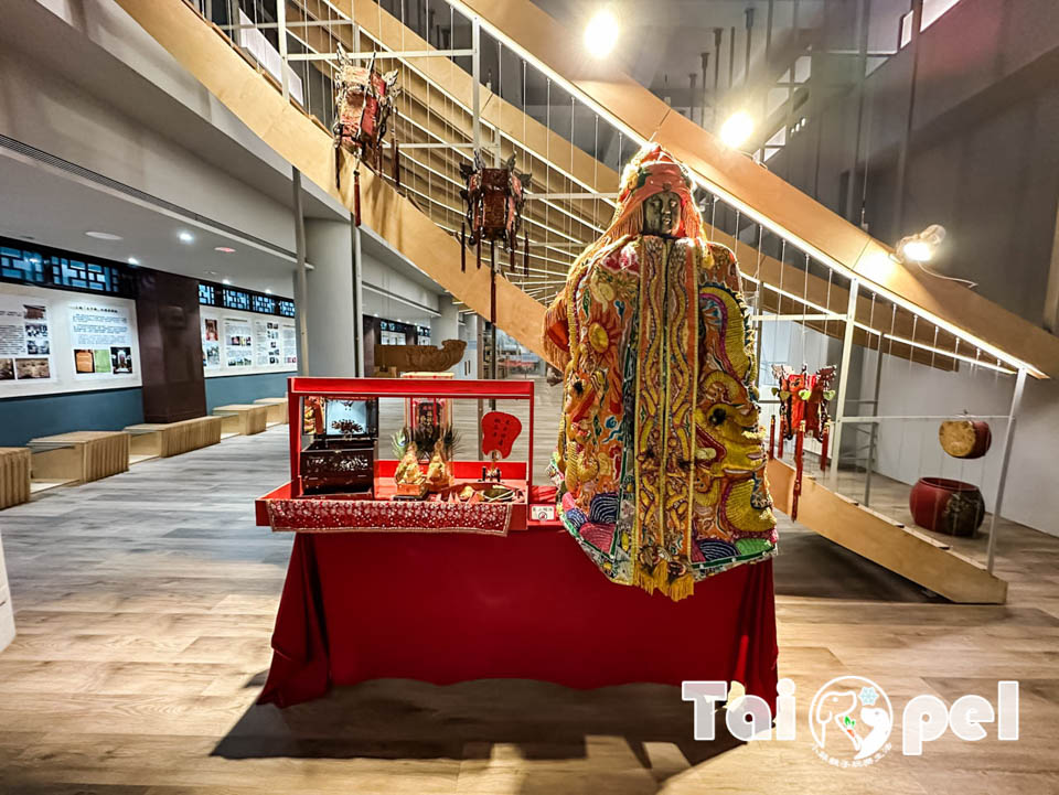 台北北投景點〡關渡宮〡北部知名百年廟宇, 300年以上信仰中心, 必訪財神洞古佛洞, 靈山公園賞夕陽, 順遊關渡碼頭