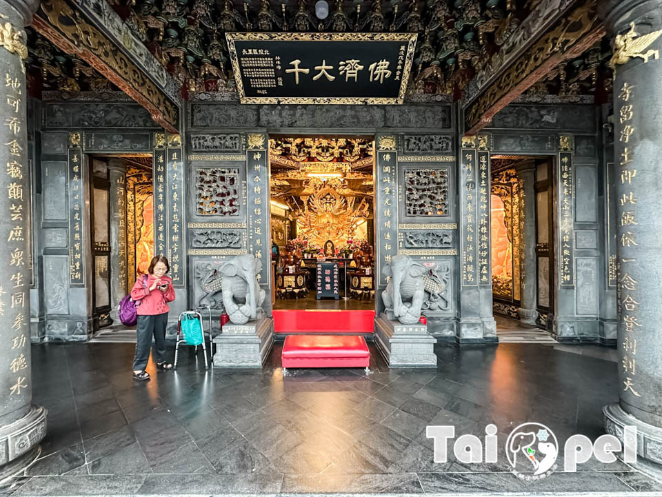 台北北投景點〡關渡宮〡北部知名百年廟宇, 300年以上信仰中心, 必訪財神洞古佛洞, 靈山公園賞夕陽, 順遊關渡碼頭