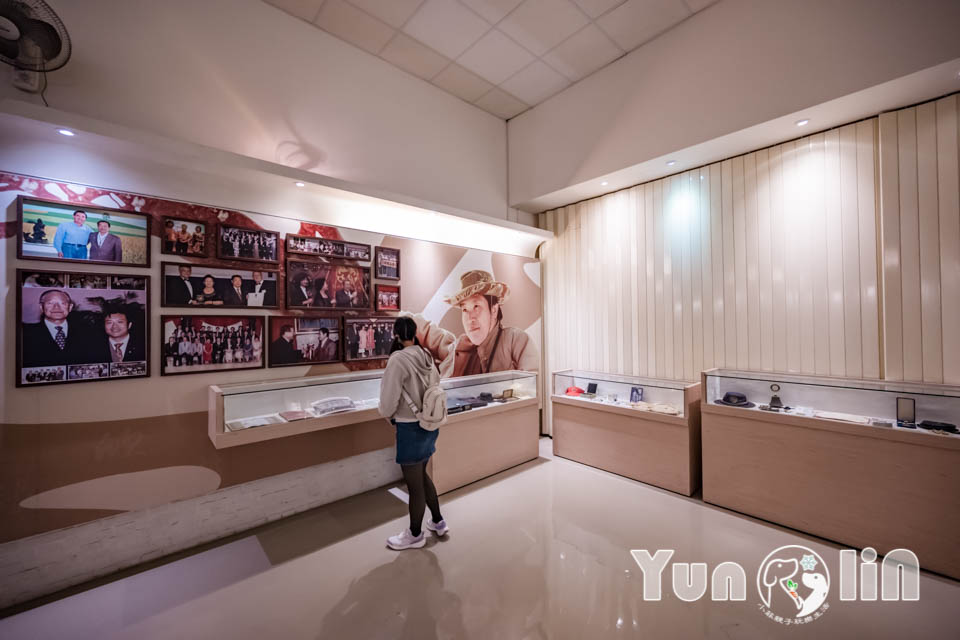 雲林古坑景點〡福祿壽觀光酒場〡品香走讀酒博物館, 欣賞奇裝異服造型酒瓶, 福祿壽酒吧免費試飲, 酒後不開車安全有保障