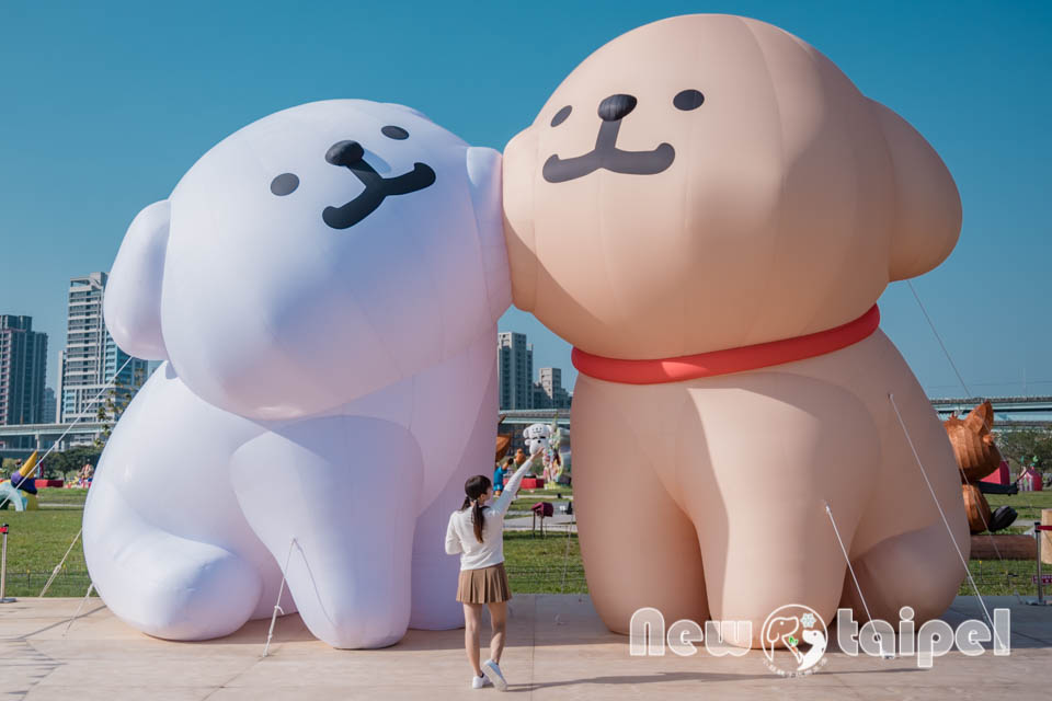 DSC_5664 新北三重景點〡2026新北燈會〡勁馬奔騰 新北Hi Light, 16大主題燈區馬力全開, 萬馬奔騰馬上開運, 線條小狗可愛爆擊, 12項互動體驗親子同樂, 近170攤美食市集異國市集