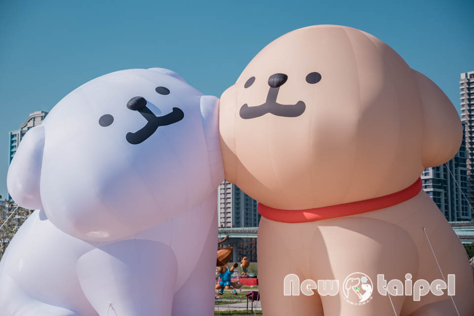 DSC_5678 新北三重景點〡2026新北燈會〡勁馬奔騰 新北Hi Light, 16大主題燈區馬力全開, 萬馬奔騰馬上開運, 線條小狗可愛爆擊, 12項互動體驗親子同樂, 近170攤美食市集異國市集